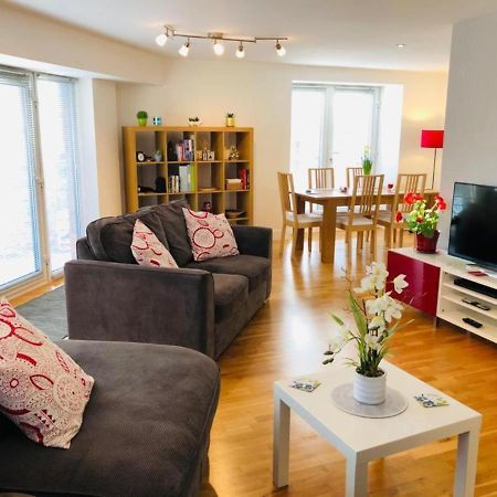 Remarkable 2 Bed Apartment In 에든버러 외부 사진
