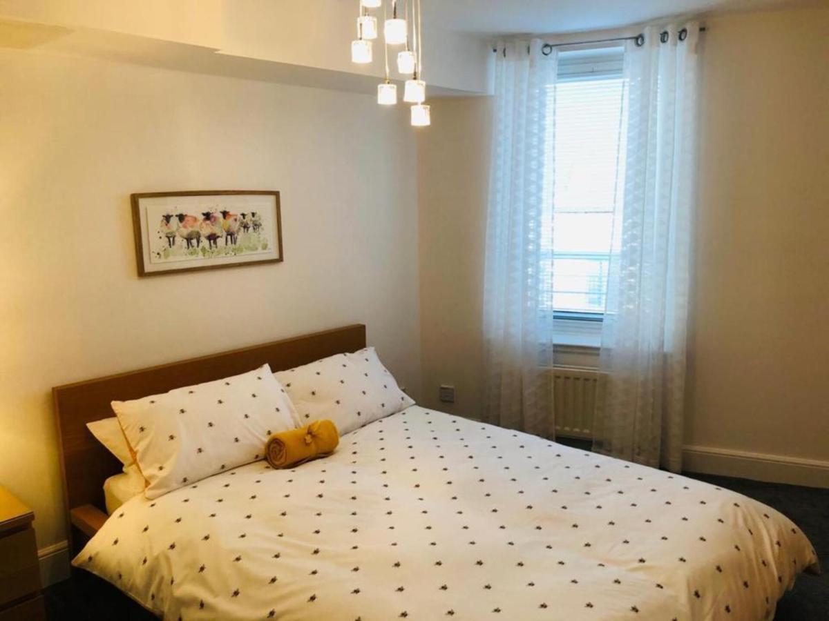 Remarkable 2 Bed Apartment In 에든버러 외부 사진